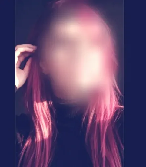 Anna, 39