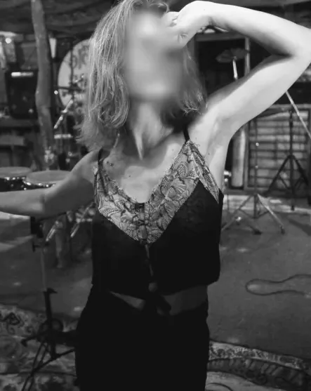 Emma, 20