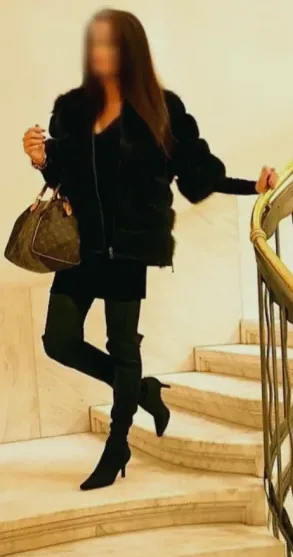 Jacqueline, 37