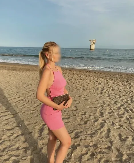 Jana, 19