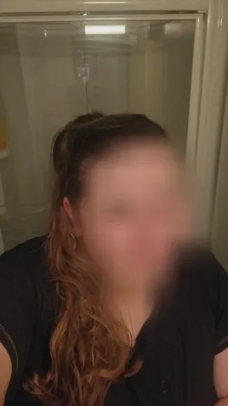 Linda, 26