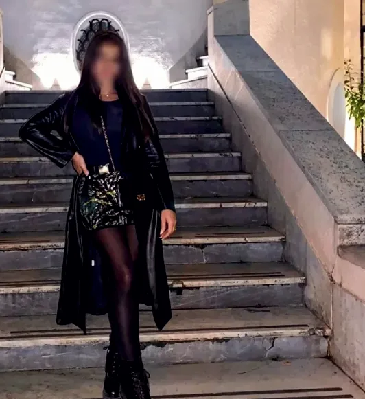 Lucia, 38