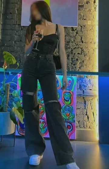 Miriam, 28