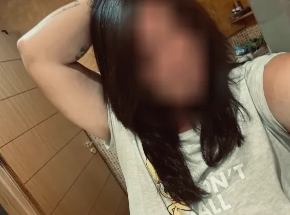 Sarah, 30