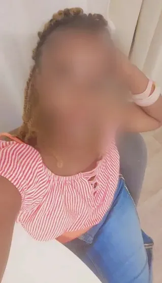 Sarah, 29