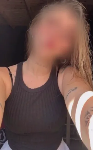 Selin, 32