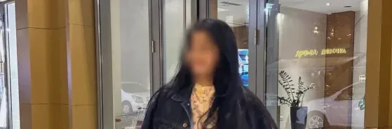 Simone, 32